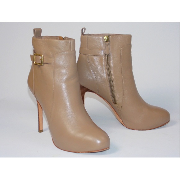 Chic and Sexy Ann Taylor Petra Ankle Boots Stiletto Hidden Platform Sz 10M Beige - Picture 5 of 10